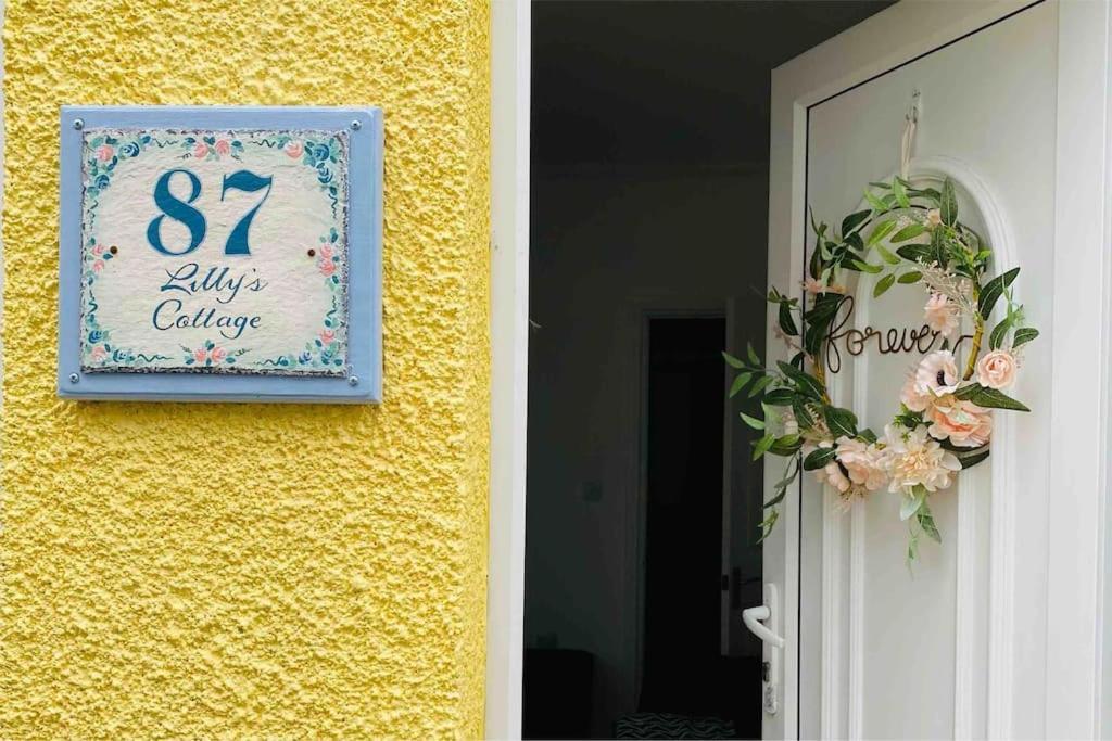 Lilly'S Cottage, Filey, Sleeps 8 Экстерьер фото